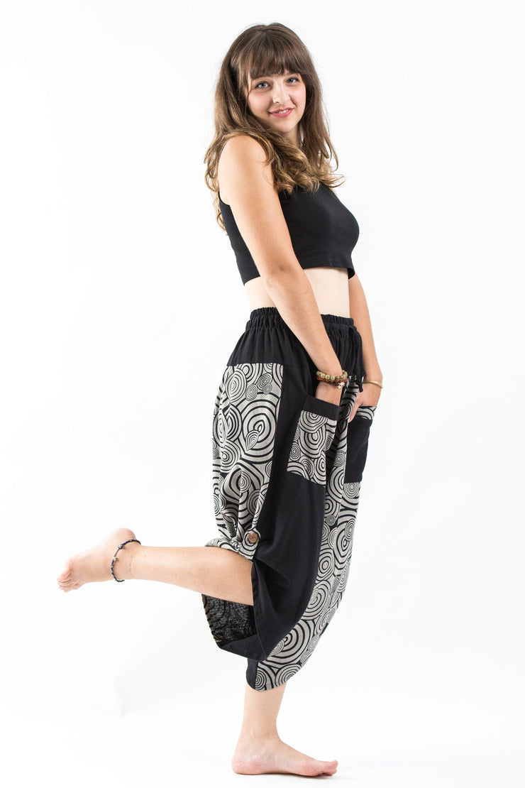 Two Tone Swirls Prints Women's Three Quarter Pants in Black