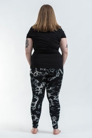 Plus Size Marble Tie Dye Cotton Leggings in Black