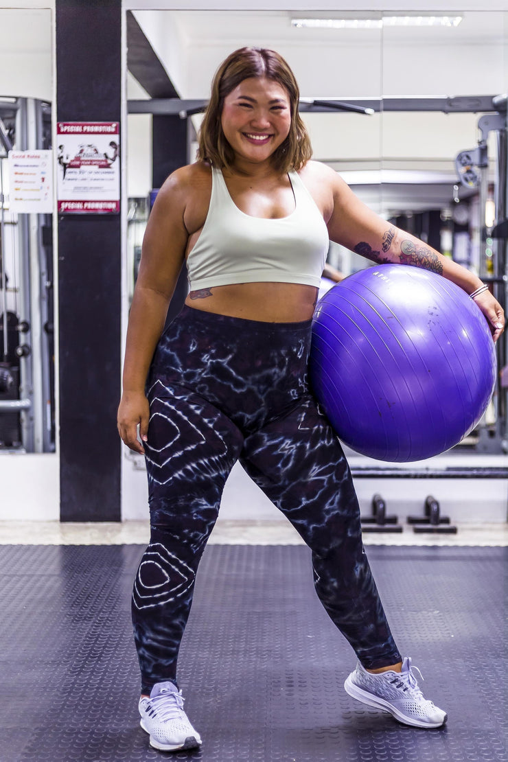 Plus Size Diamond Tie Dye Cotton Leggings in Dark Brown