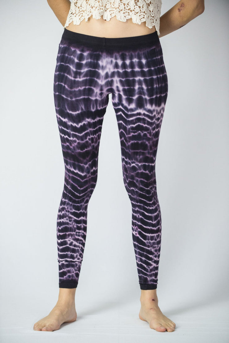 Melting Stripes Tie Dye Cotton Leggings in Dark Violet