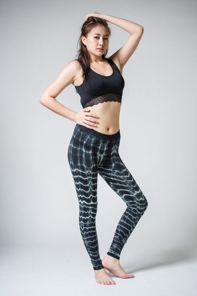 Melting Stripes Tie Dye Cotton Leggings in Black