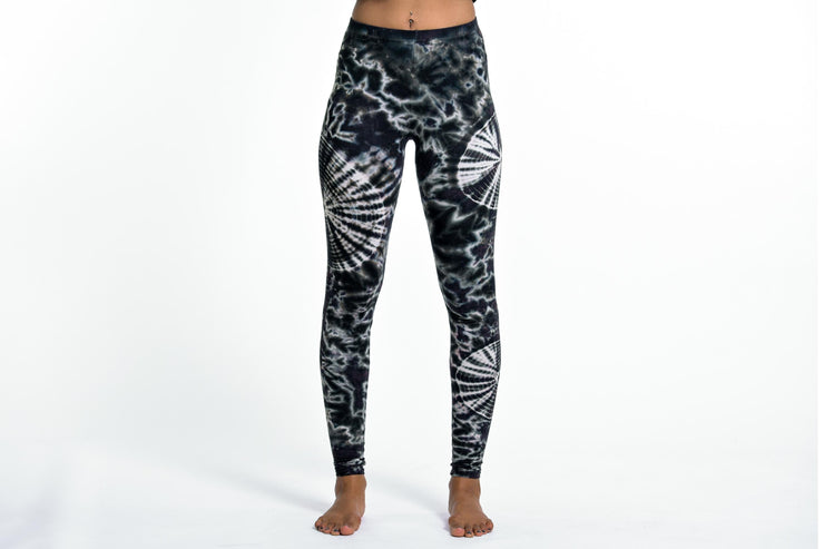 Swirls Tie Dye Cotton Leggings in Black