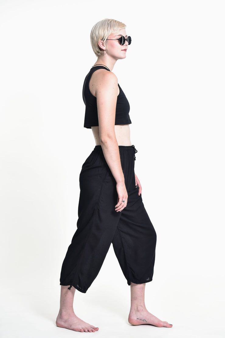 Women's Drawstring Yoga Massage Cropped Pants in Black